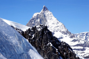 cervina-matterhorn-closeup-