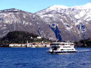 lake-como-ferry-pano